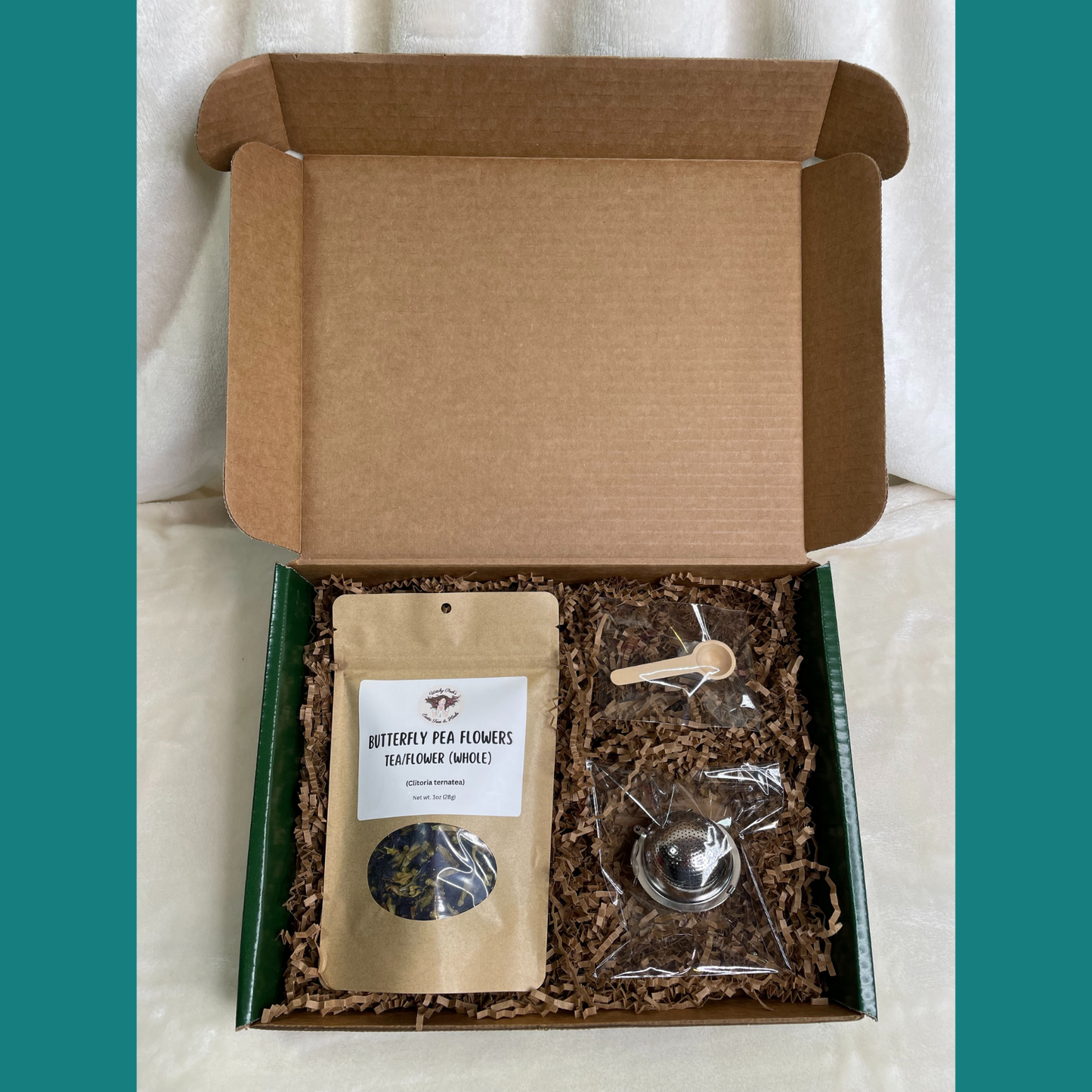 Witchy Pooh's Gift Box Set Green with a 1oz Pouch of Loose Leaf Tea, Stainless Steel Tea Ball and Wooden Spoon